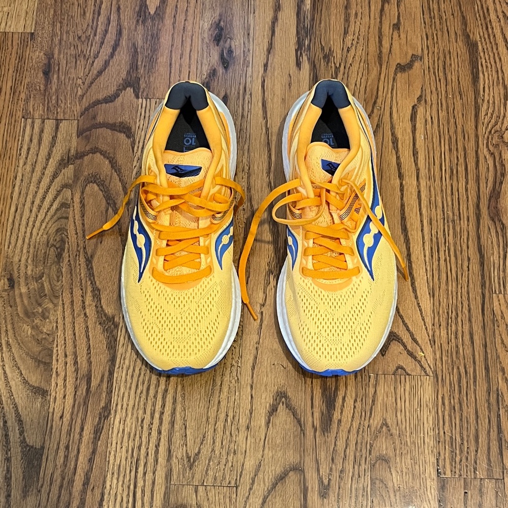 Saucony women’s Triumph 20 running shoes